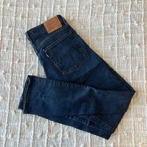 Levi’s Straight Leg Wedgie Jean